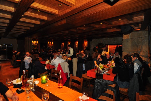Les Caves De Chez Michel on Friday Night